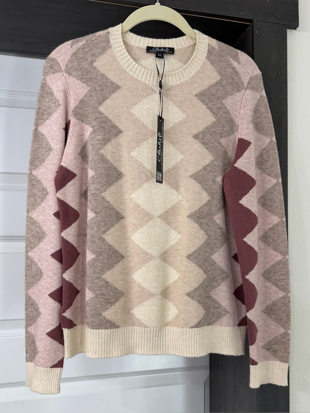 CHARLIE B Pink, Cream & Taupe Zigzag Crewneck Sweater Women’s Size S New